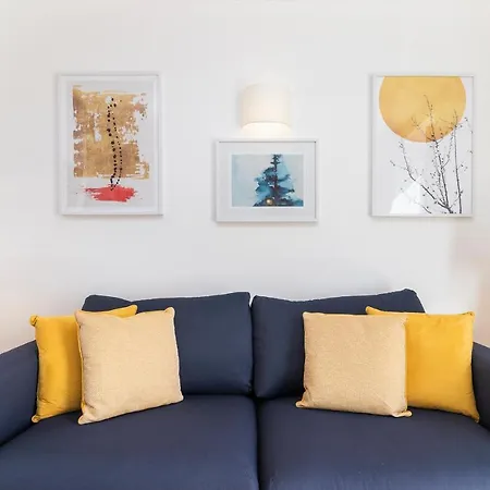 דירה Rossio Sunny View ליסבון