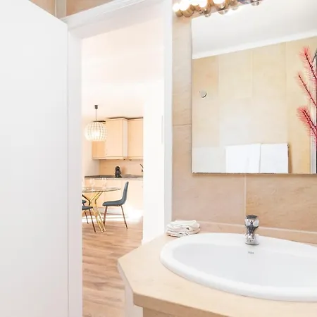 דירה Rossio Sunny View ליסבון